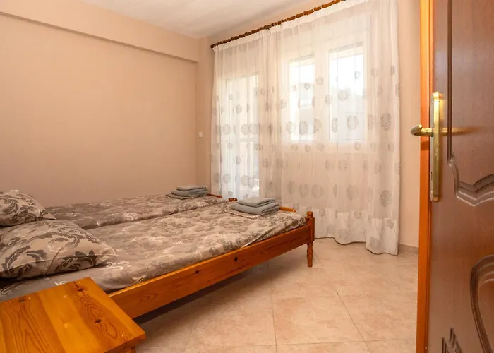 Ilias Apartment *