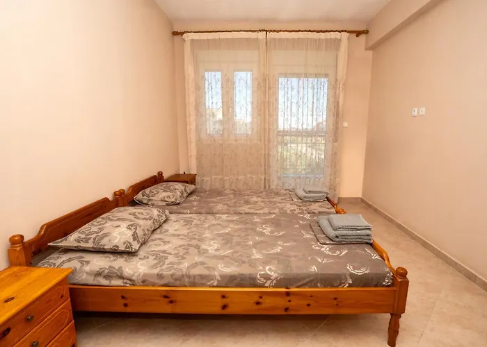 Ilias Apartment Flogita