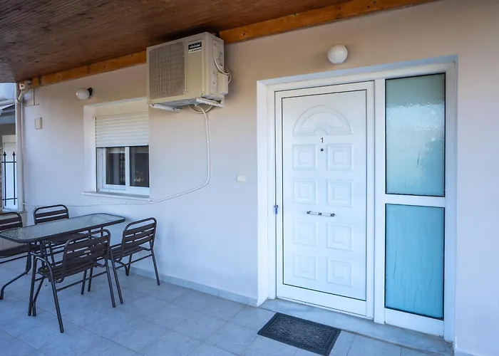 Apartment Ilias Flogita
